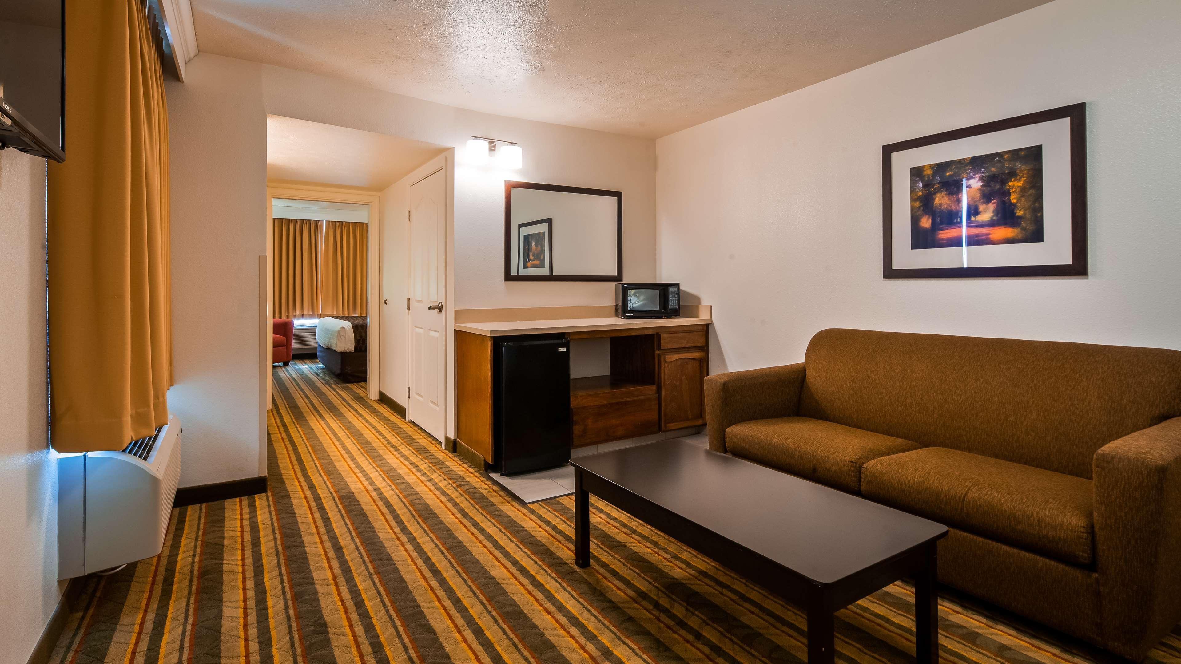 Best Western Visalia Hotel Экстерьер фото
