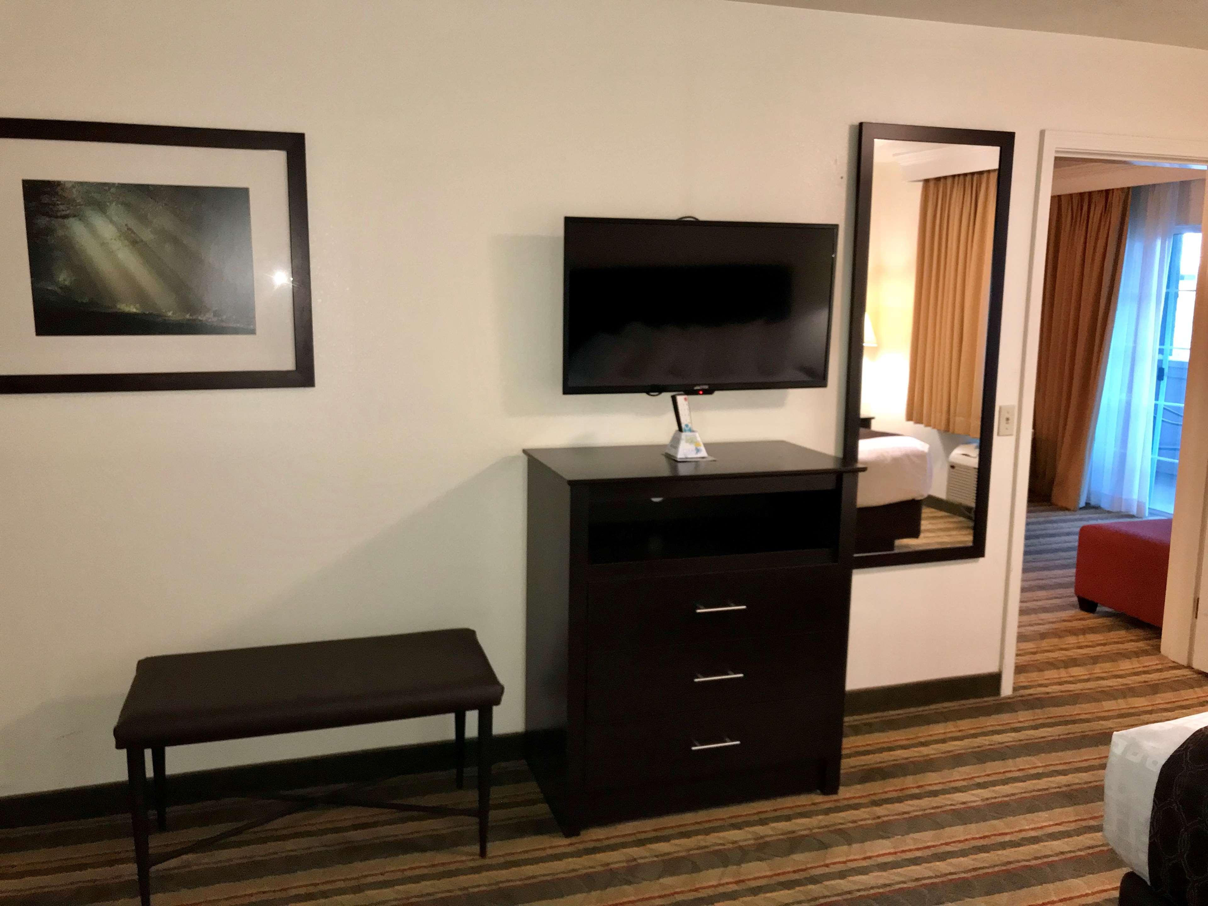 Best Western Visalia Hotel Экстерьер фото