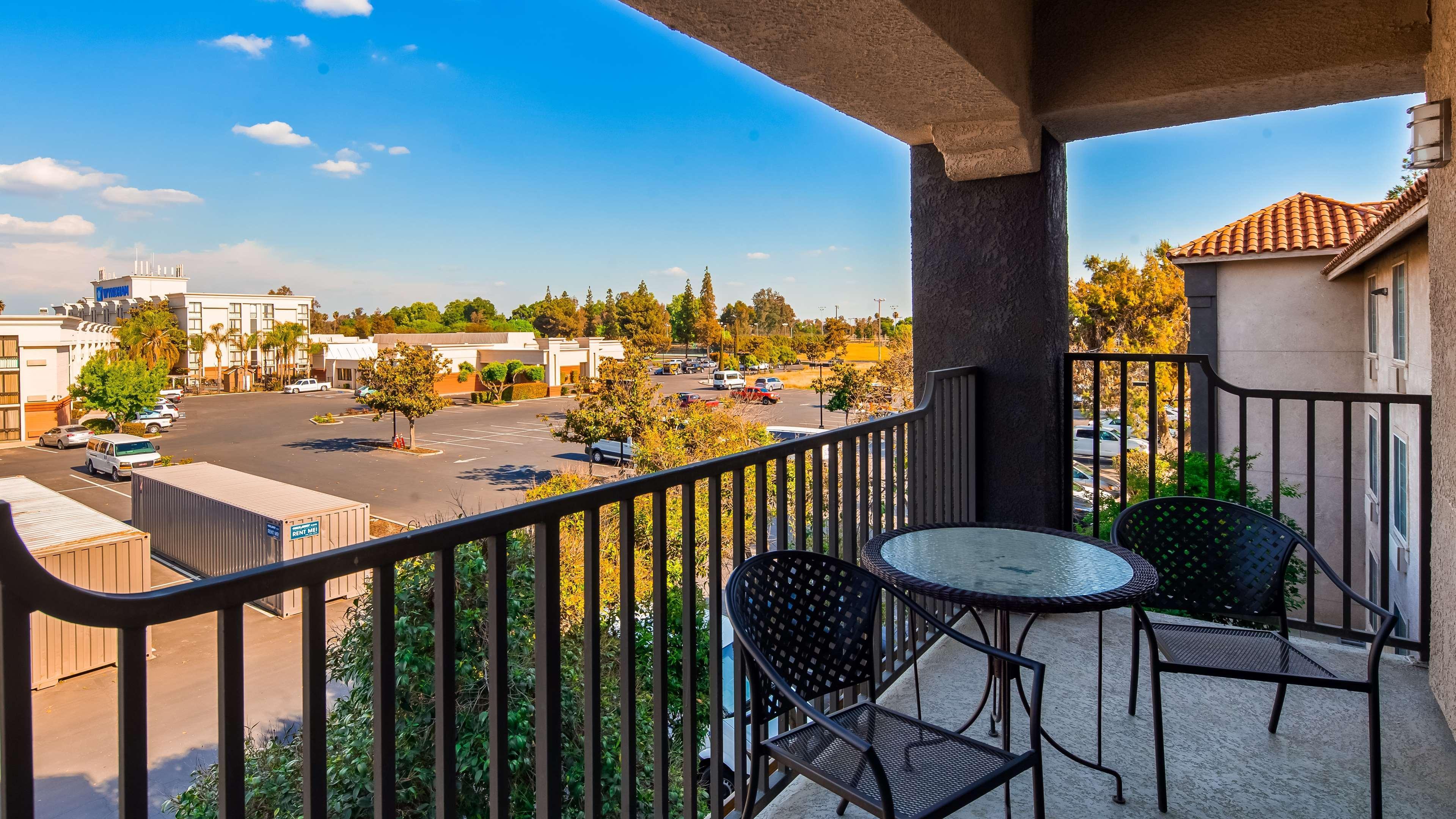 Best Western Visalia Hotel Экстерьер фото