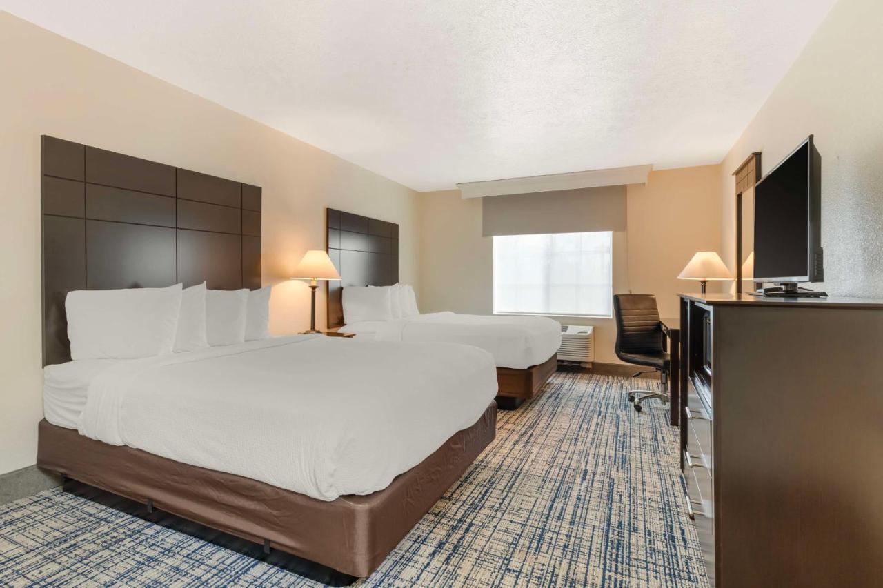 Best Western Visalia Hotel Экстерьер фото