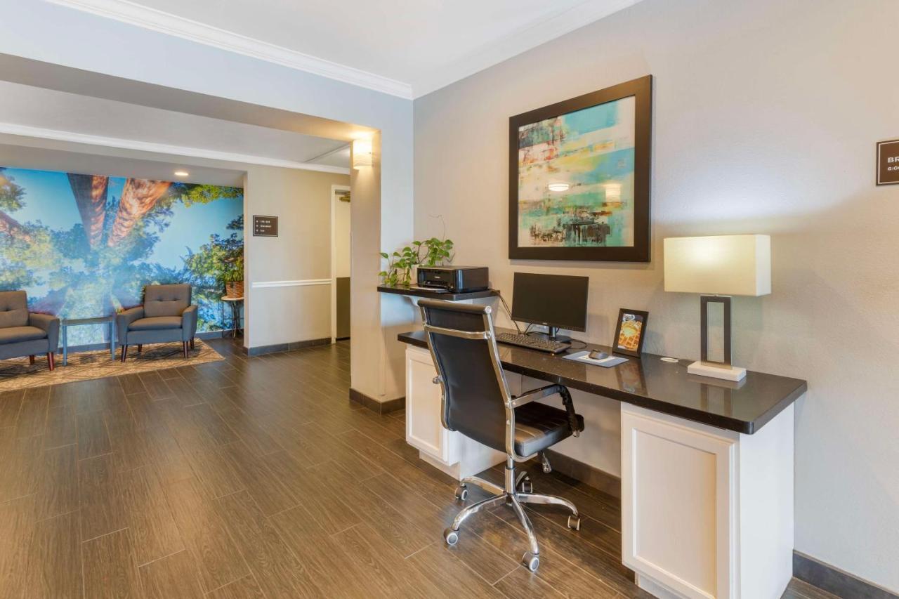Best Western Visalia Hotel Экстерьер фото