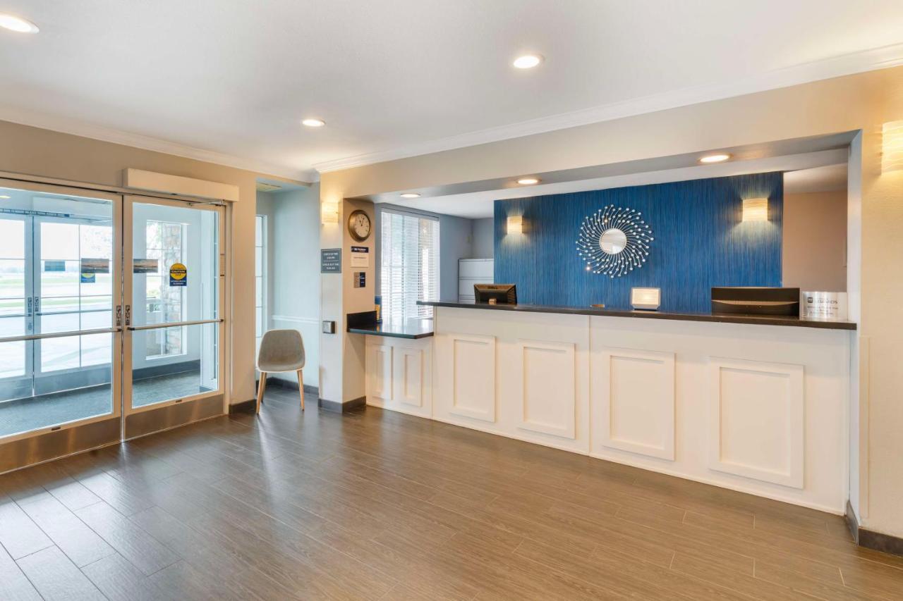 Best Western Visalia Hotel Экстерьер фото